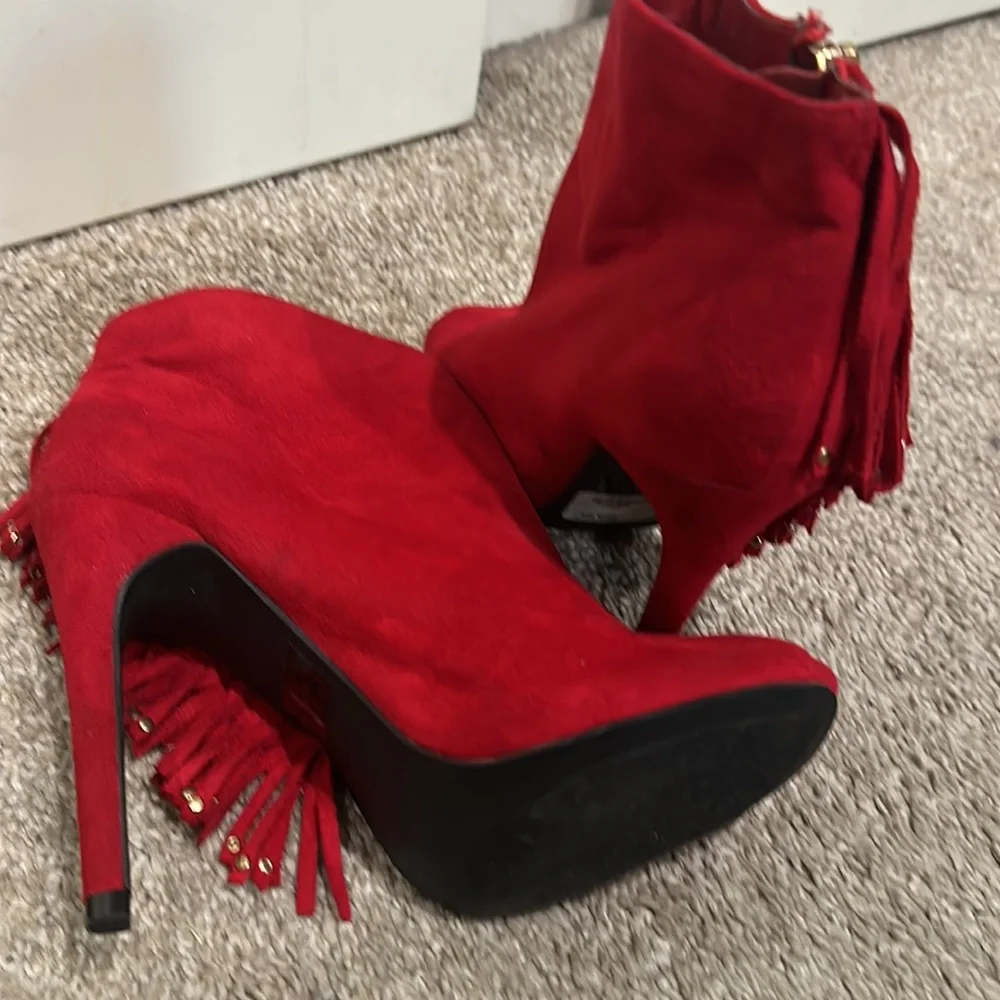 Red Shingle Booties - Picture 4 of 6